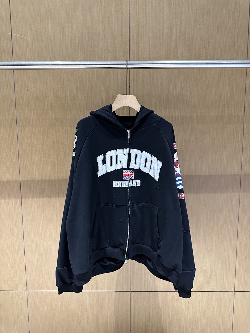 Streetwear Brands London - Felpa con Cappuccio 25S Lavata e