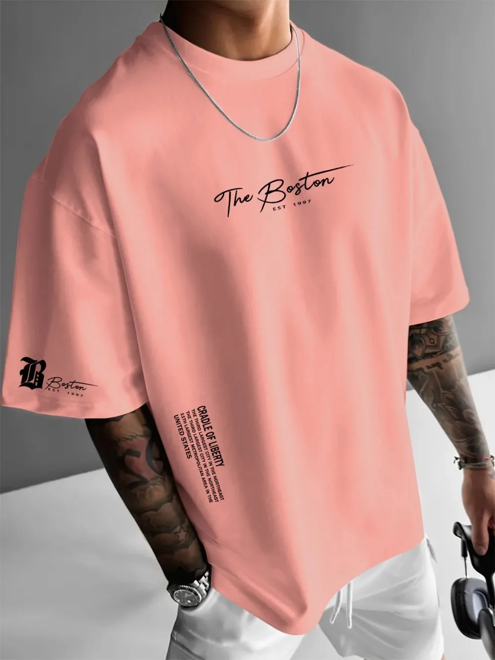 L'ultima T-shirt di lusso da u - Streetwear Brand Tees recensione e prezzo