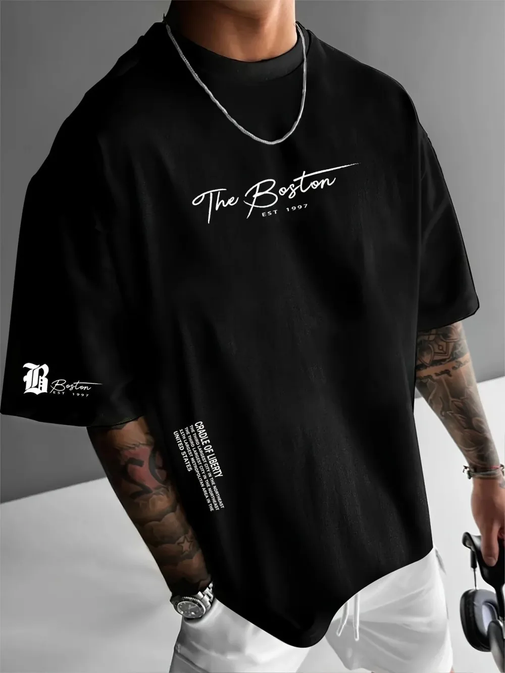 L'ultima T-shirt di lusso da u - Streetwear Brand Tees recensione e prezzo