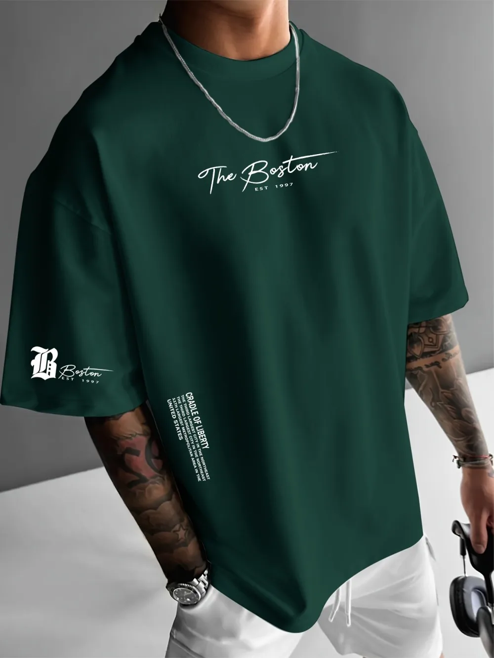 L'ultima T-shirt di lusso da u - Streetwear Brand Tees recensione e prezzo