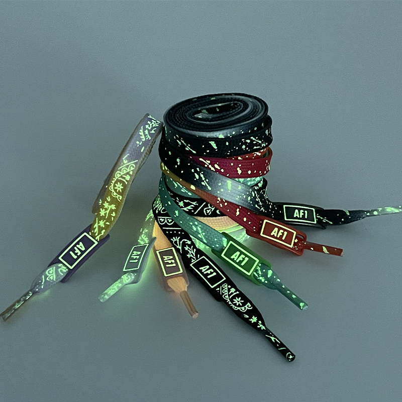 Lacci luminosi Lacci per scarp - Travis Scott Lace recensione e prezzo