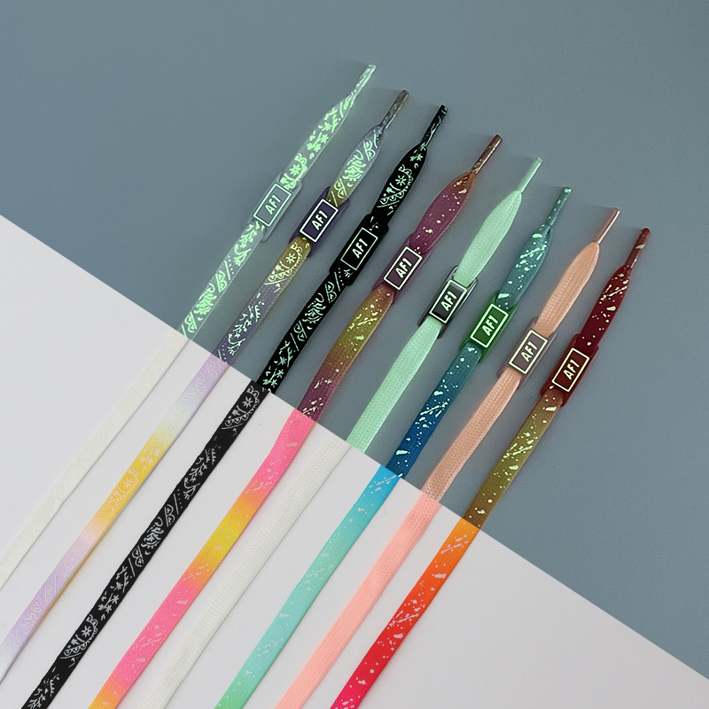 Lacci luminosi Lacci per scarp - Travis Scott Lace recensione e prezzo